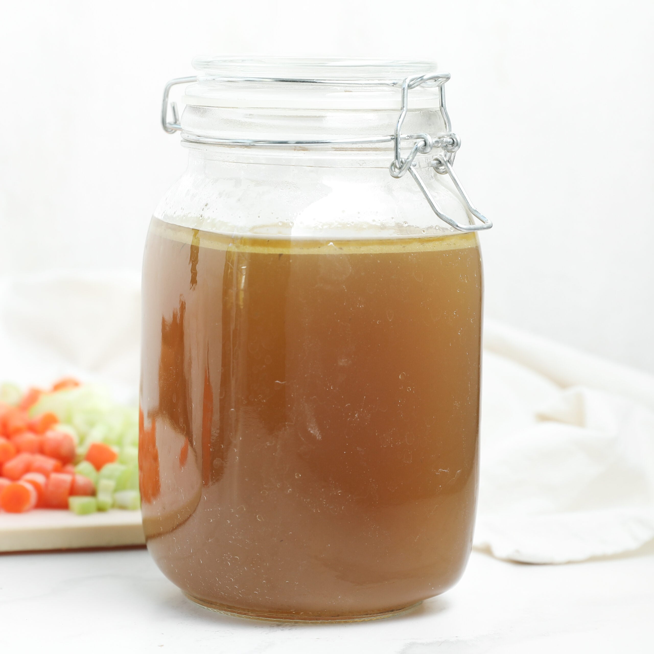 Homemade Turkey Stock: Easy Carcass Recipe for Rich Flavor